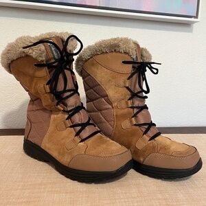 Woman’s Columbia Winter boots